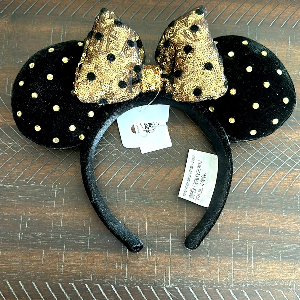 authentic Walt Disney World ears headband